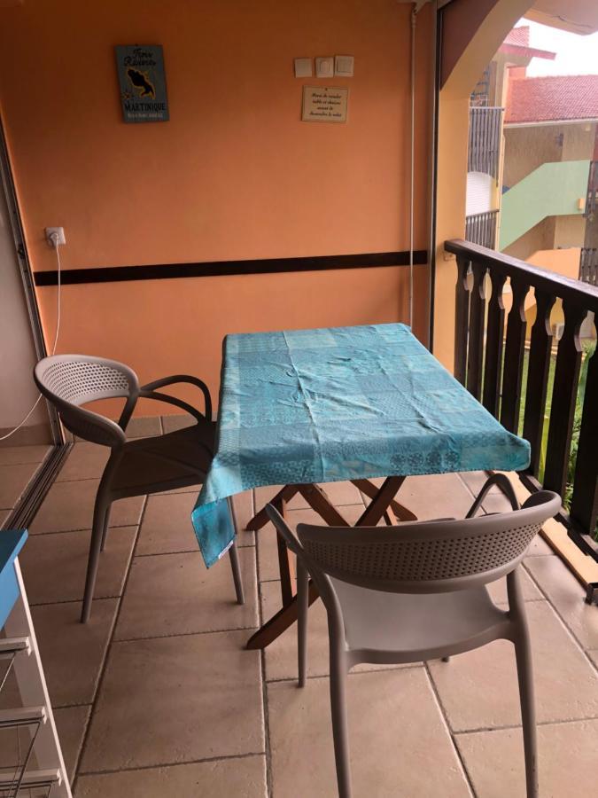 Case Coco A Sainte Anne Avec Wifi Vue Mer Exteriör bild